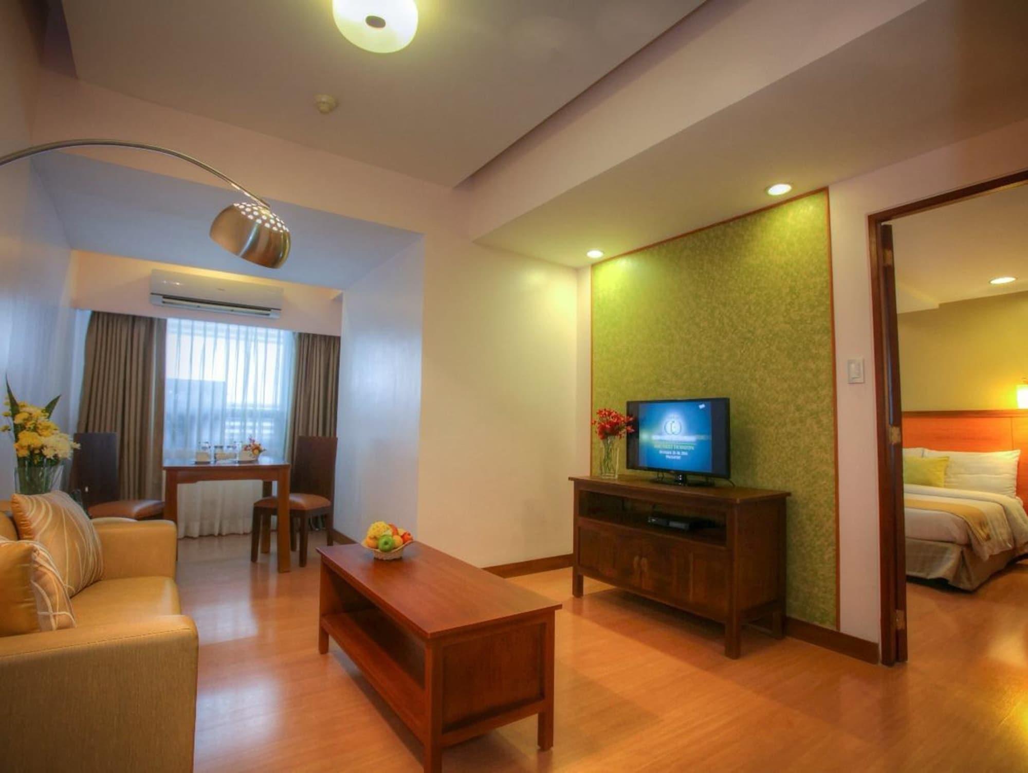 The Malayan Plaza Hotel Pasig City Bagian luar foto