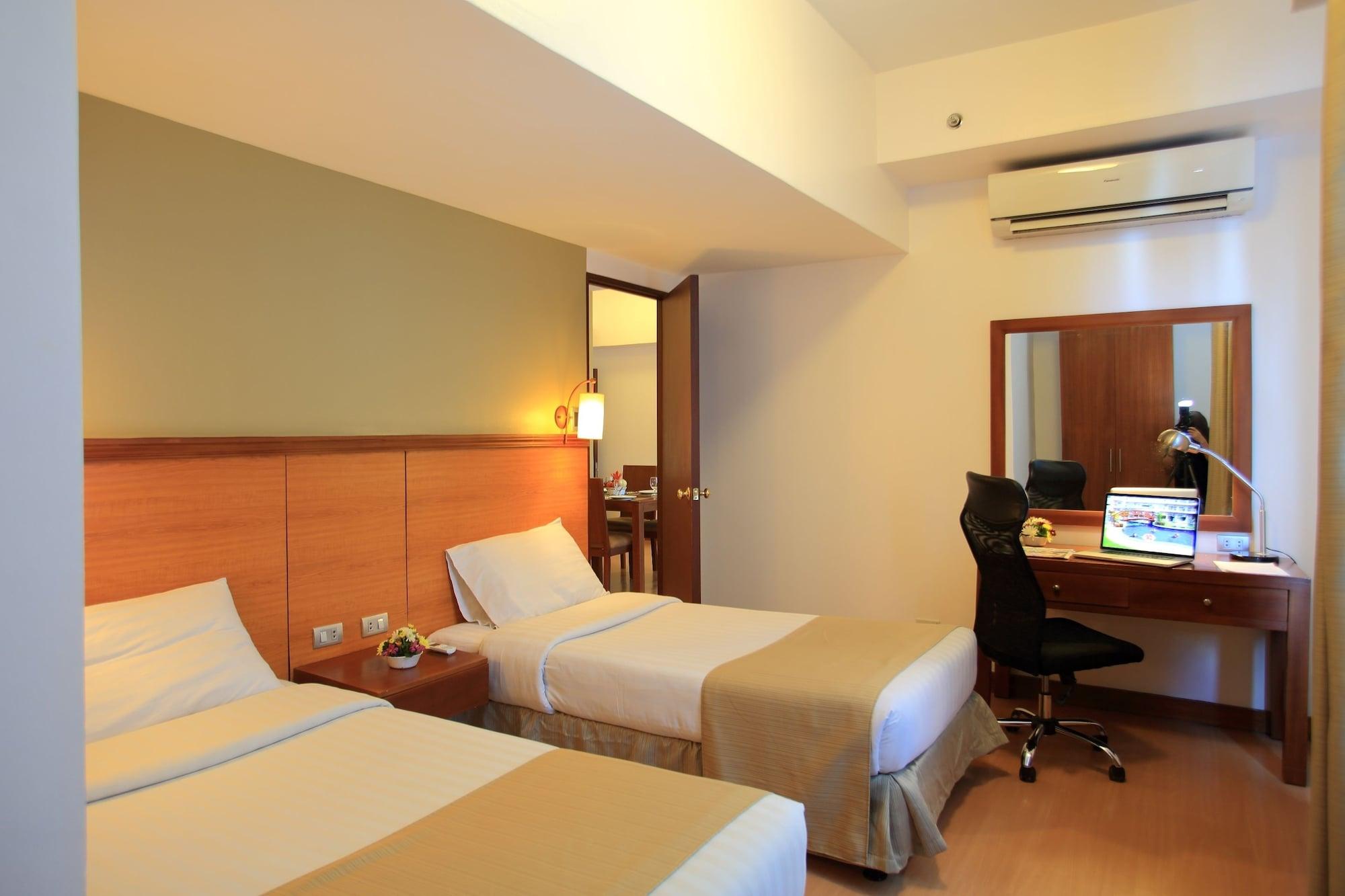 The Malayan Plaza Hotel Pasig City Bagian luar foto