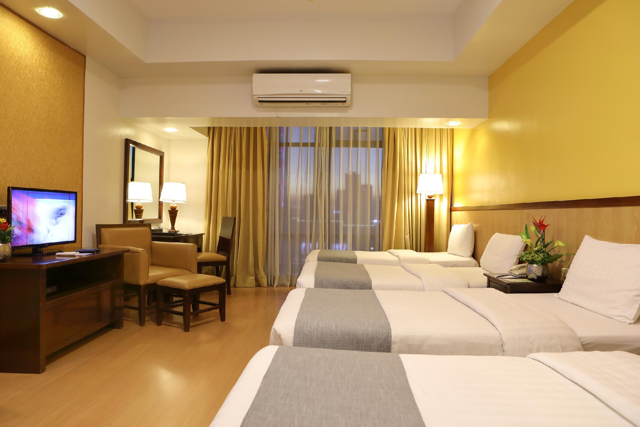 The Malayan Plaza Hotel Pasig City Bagian luar foto