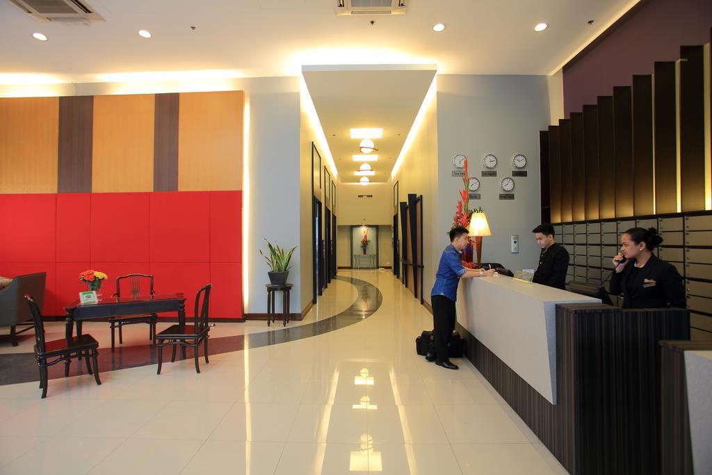 The Malayan Plaza Hotel Pasig City Bagian luar foto