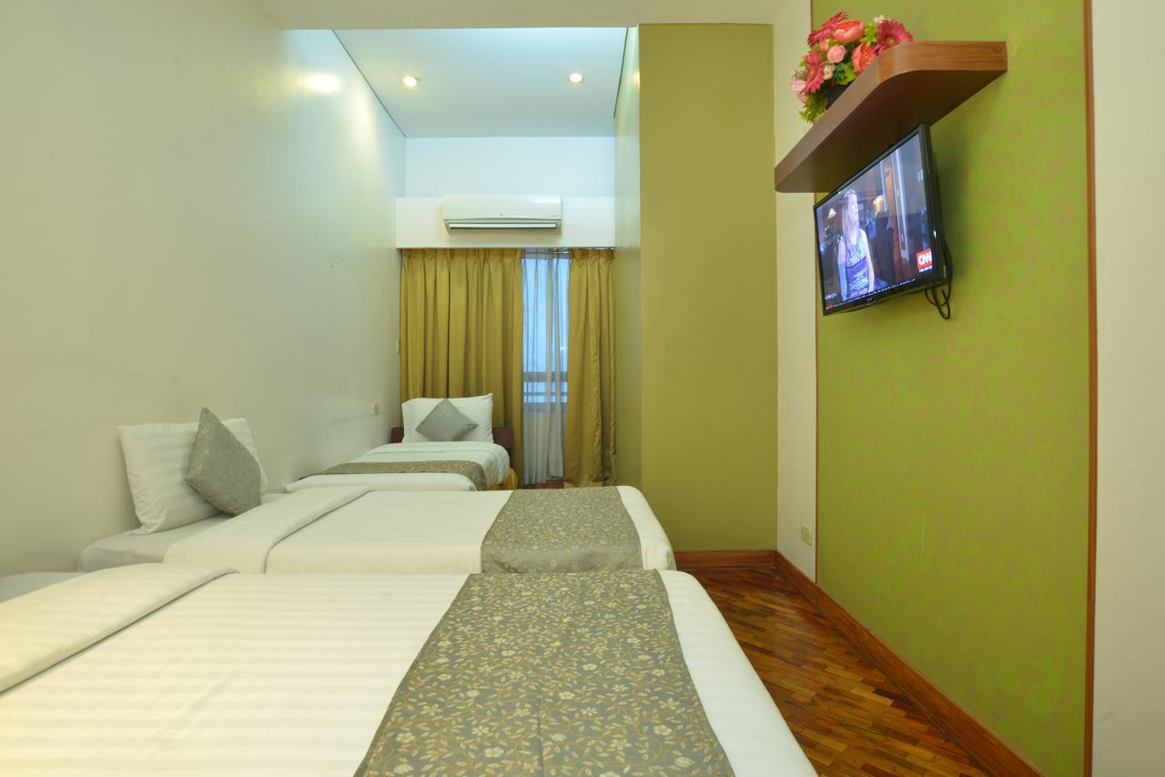 The Malayan Plaza Hotel Pasig City Bagian luar foto