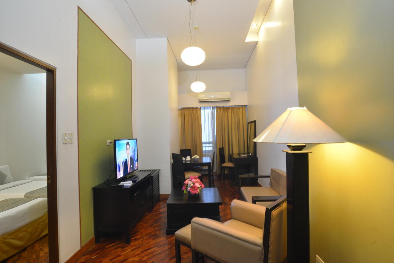 The Malayan Plaza Hotel Pasig City Bagian luar foto