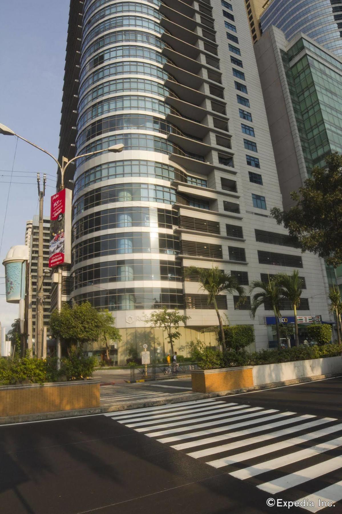 The Malayan Plaza Hotel Pasig City Bagian luar foto